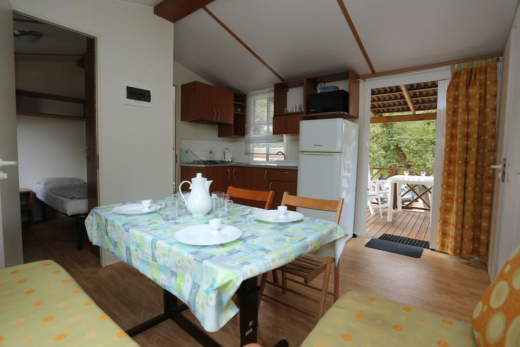 Mobile Homes Comfort Capri Bijela Uvala Mugeba Dış mekan fotoğraf